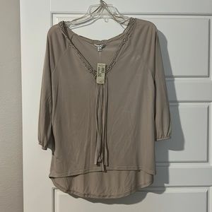 New Womens medium blouse